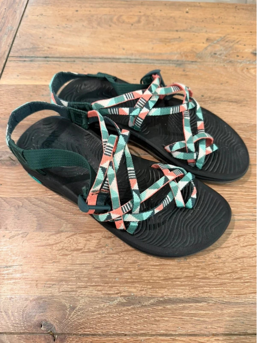 Chaco ZX/2 Double Strap Sandals Women's Size 9 (Pink & Teal Geometric)